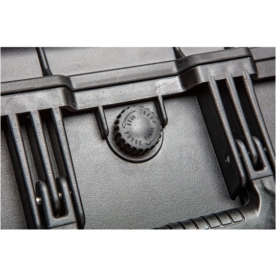 Zestaw skrzynia na narzędzia serwisowa IP67 + 52 szczypce, klucze, wkrętaki dla elektryka VDE 1kV NEO 01-311