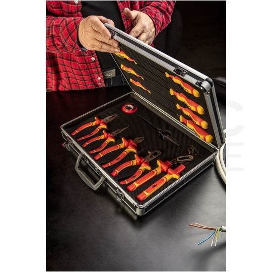 Zestaw wkrętaków i szczypiec 1000V 13szt
