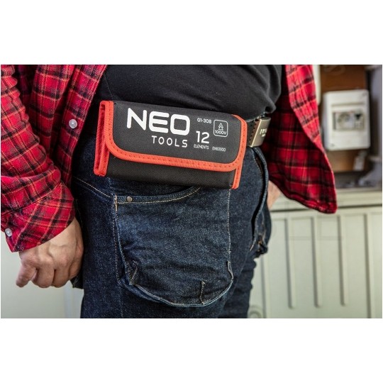 Zestaw wkrętaków izolowanych dla elektryka 11 sztuk: rękojeść + 7x płaskie PŁ + 3x krzyżowe PH + próbnik NEO 01-308