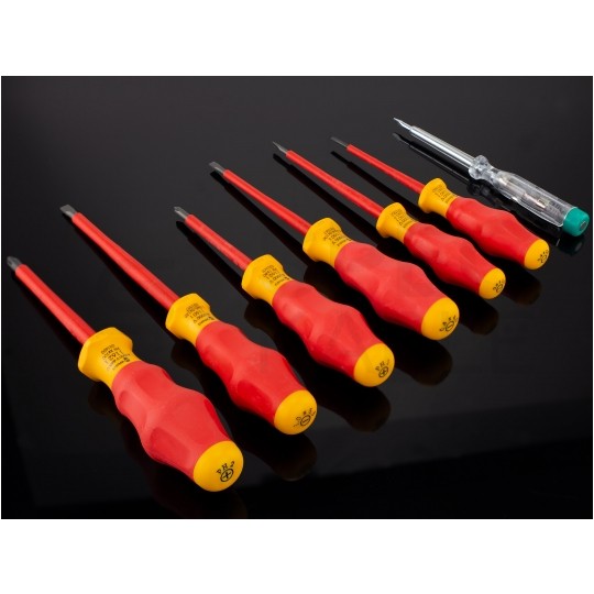 Zestaw wkrętaków izolowanych dla elektryka 7 sztuk: 4x płaskie PŁ + 2x krzyżowe PH + próbnik 1kV VDE Comfort WERA