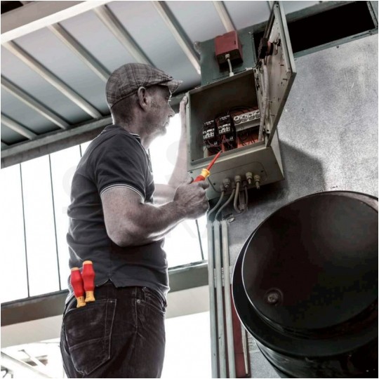 Zestaw wkrętaków izolowanych dla elektryka 7 sztuk: 4x płaskie PŁ + 2x krzyżowe PH + próbnik 1kV VDE Comfort WERA