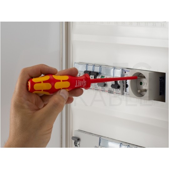 Zestaw wkrętaków izolowanych dla elektryka 7 sztuk: 4x płaskie PŁ + 2x krzyżowe PH + próbnik + wieszak 1kV VDE Kraftform Seria 100 WERA