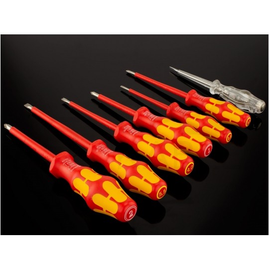 Zestaw wkrętaków izolowanych dla elektryka 7 sztuk: 4x płaskie PŁ + 2x krzyżowe PH + próbnik + wieszak 1kV VDE Kraftform Seria 100 WERA