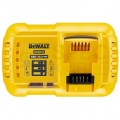 Ładowarka pojedyńcza 8A do akumulatorów Li-Ion XR (18V) oraz FLEXVOLT (54V) DCB118-QW DeWALT