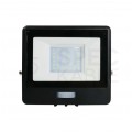 Naświetlacz, projektor LED SMD 30W 2340lm 4000K IP65 czarny z czujnikiem ruchu, mufa przyłączeniowa barwa NW biała neutralna V-TAC SAMSUNG VT-138S 5 LAT GWARANCJI