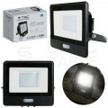 Naświetlacz, projektor LED SMD 30W 2340lm 6500K IP65 czarny z czujnikiem ruchu, mufa przyłączeniowa barwa CW biała zimna V-TAC SAMSUNG VT-138S 5 LAT GWARANCJI