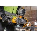 Szlifierka akumulatorowa 54V FLEXVOLT ,silnik bezszczotkowy, do szlifowania i cięcia, tarcza 125mm 9000 obrotów/min M14 + 2x akumulator Li-Ion XR FLEXVOLT 6.0Ah ( w zestawie z ładowarką ) + walizka T-STAK DCG418T2 DeWALT